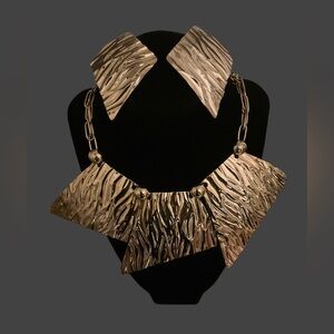 Park Lane Gold Statement Necklace and Earring (clip on) Set